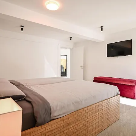 Lovely In Apartament