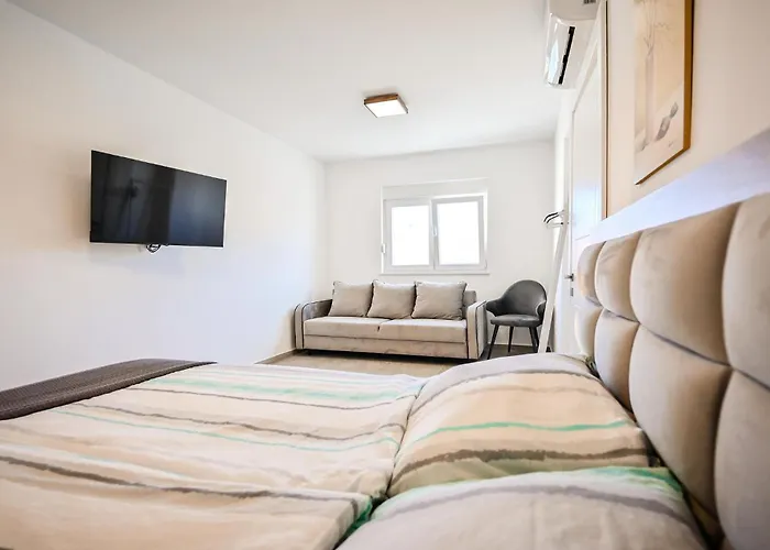 Stunning In Apartment *